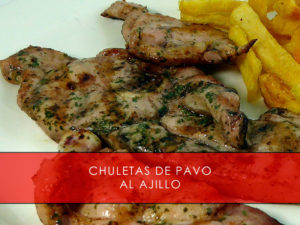 chuletas de pavo al ajillo